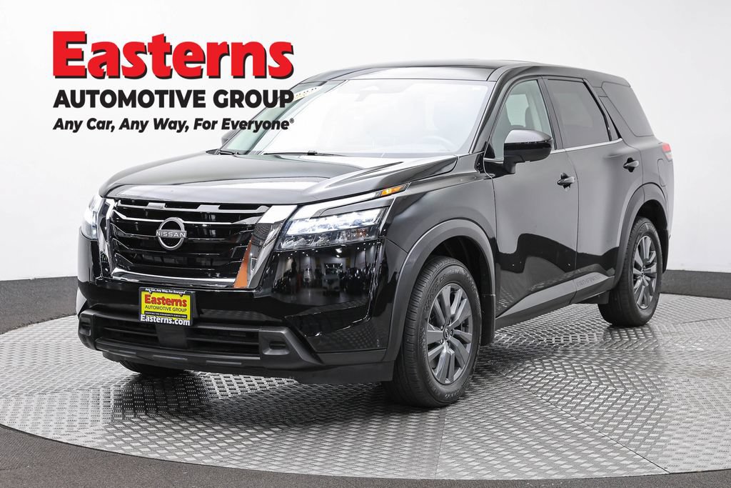 Used 2024 Nissan Pathfinder S