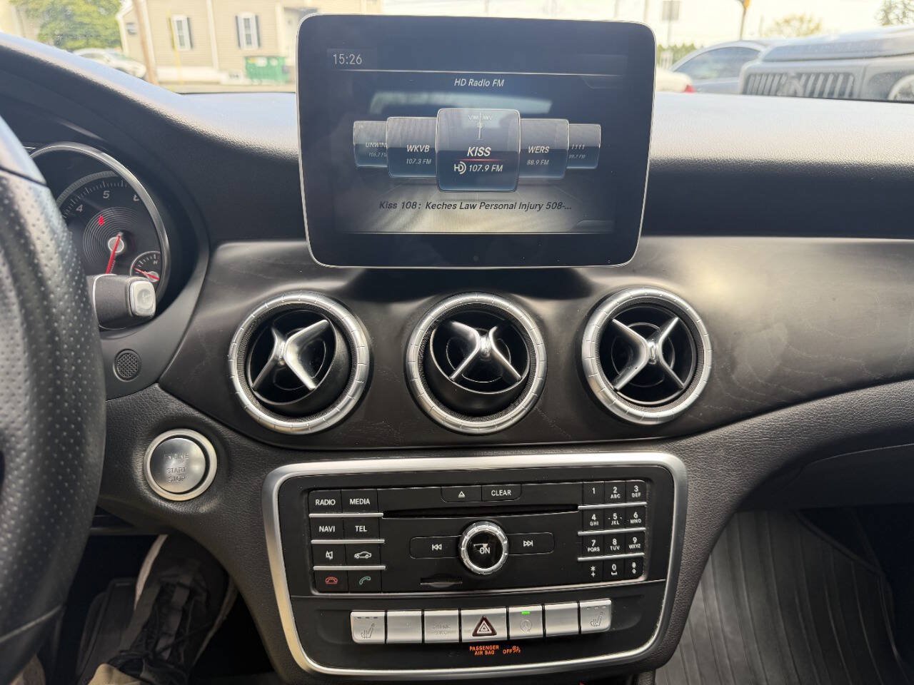 Used 2018 Mercedes-Benz CLA 250 4MATIC image 31