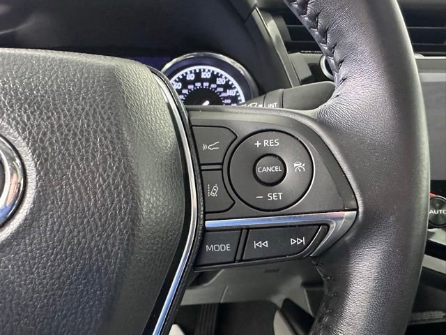 Used 2020 Toyota Camry XLE w/ Navigation Package FWD image 24