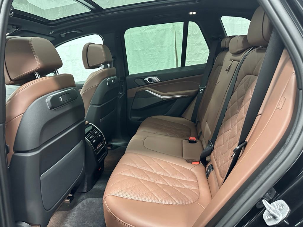 Used 2026 BMW X5 xDrive50e AWD/4WD image 45