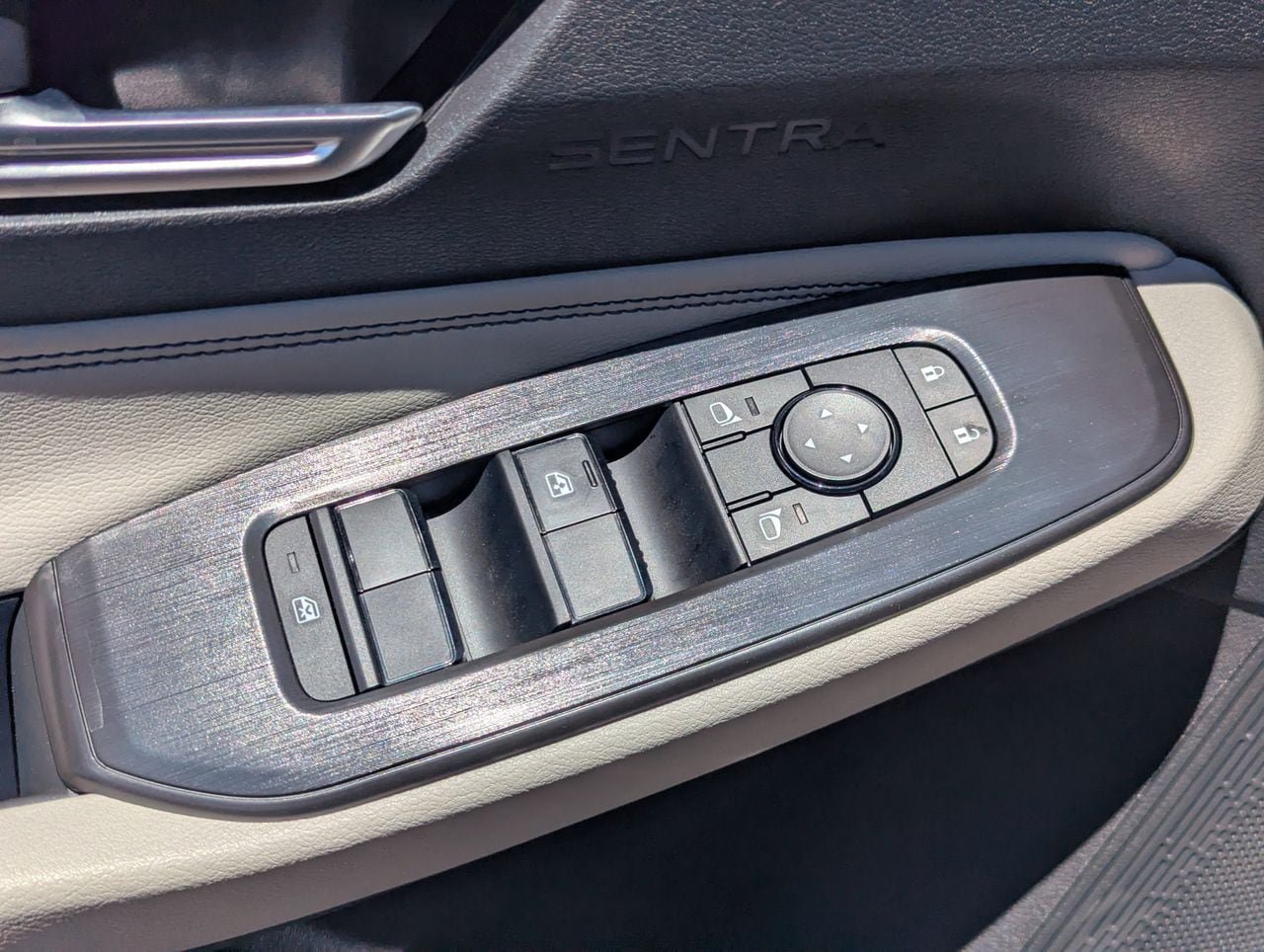 New 2026 Nissan Sentra SL w/ Floor Mat Package FWD image 11