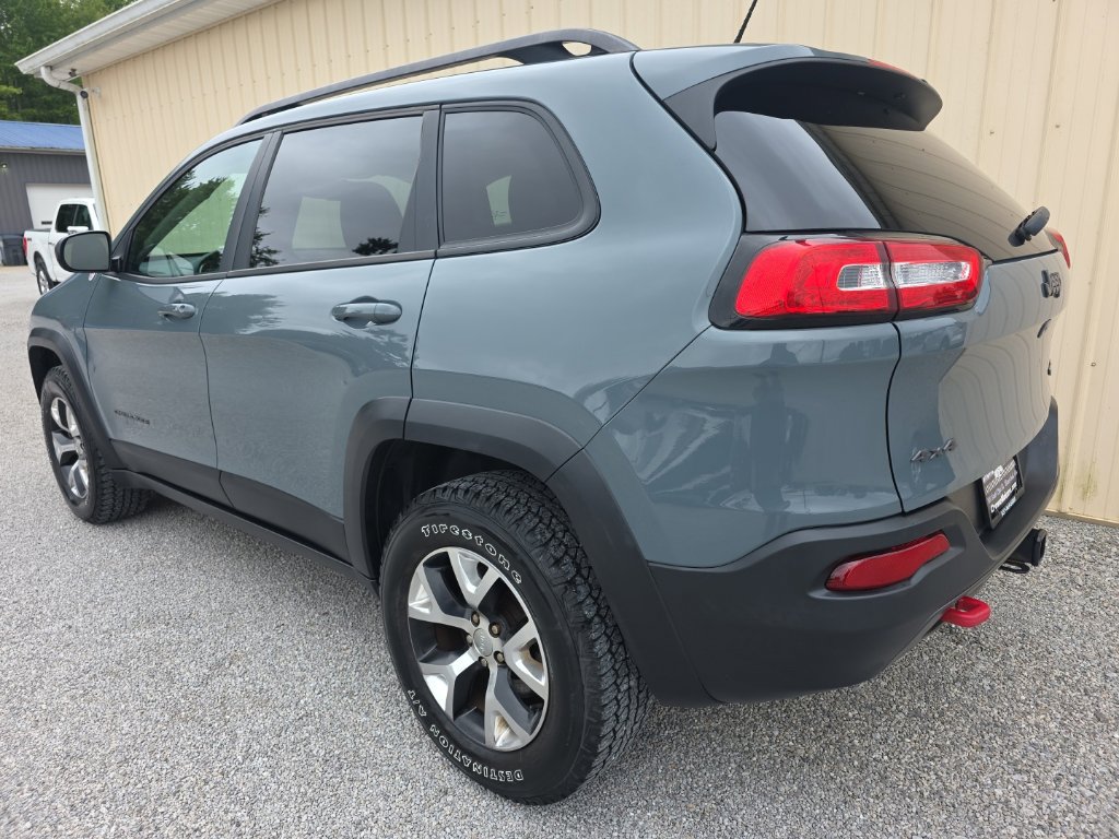 Used 2014 Jeep Cherokee Trailhawk w/ Comfort/Convenience Group AWD/4WD image 10