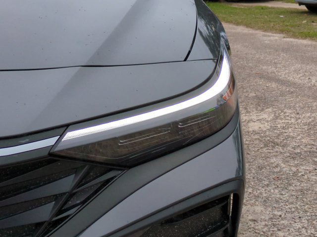 New 2026 Hyundai Elantra Sport FWD image 10