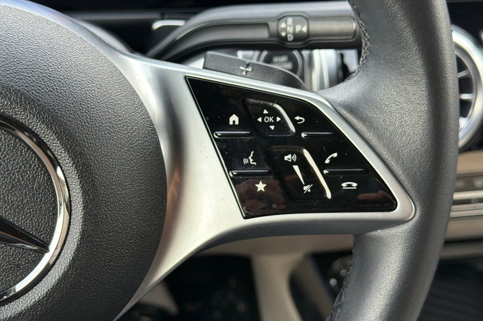 Certified 2025 Mercedes-Benz GLB 250 image 30