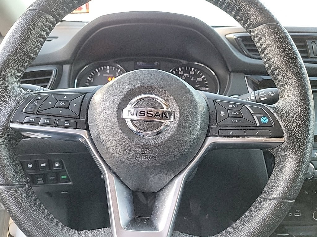Used 2020 Nissan Rogue SL AWD/4WD image 11