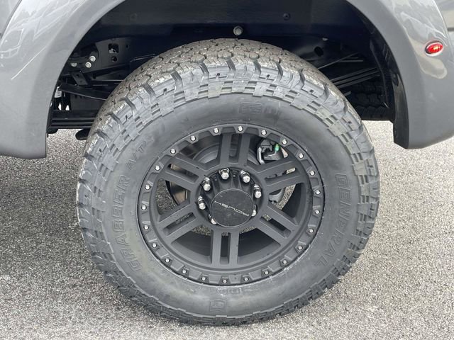 New 2026 Ford F250 Lariat w/ Black Appearance Package image 4