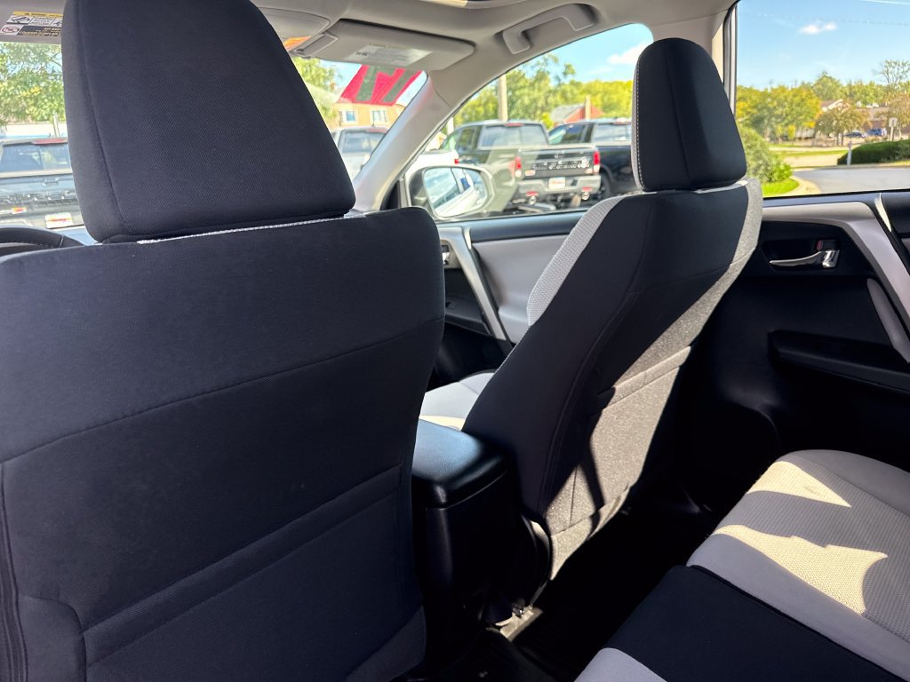 Used 2017 Toyota RAV4 XLE w/ Plus Extra Value Package AWD/4WD image 21