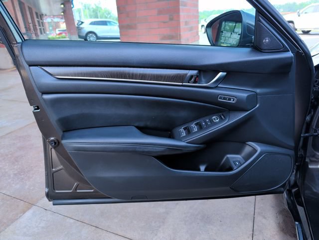 Used 2018 Honda Accord EX-L image 12
