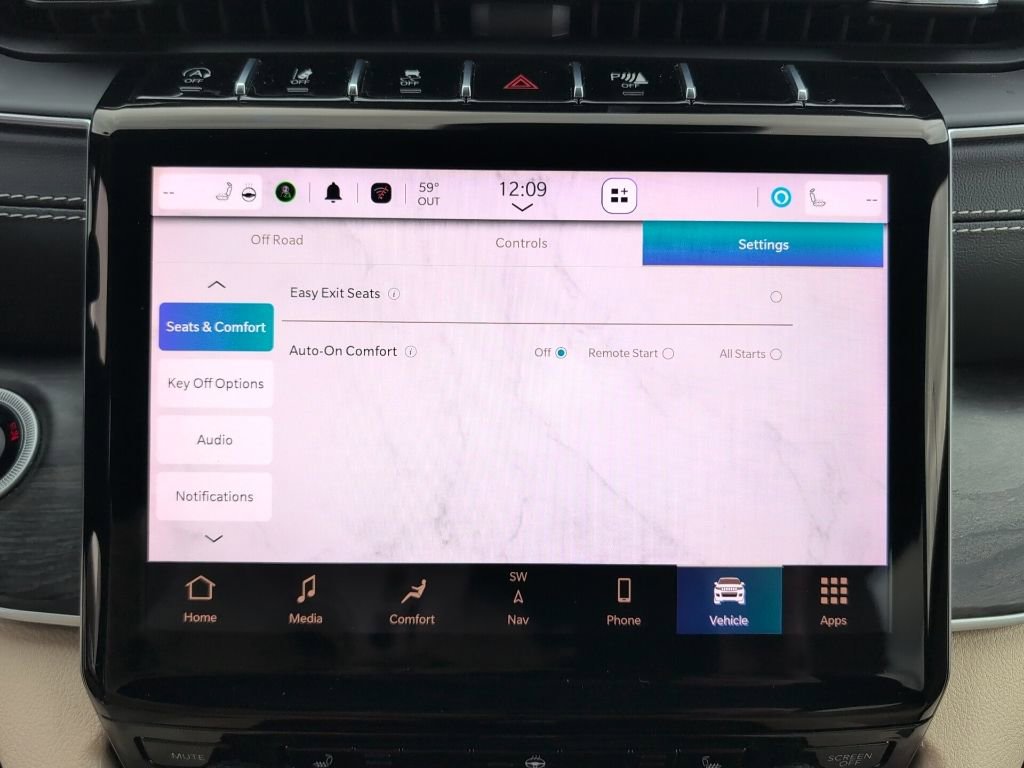 Used 2023 Jeep Grand Cherokee Limited image 56