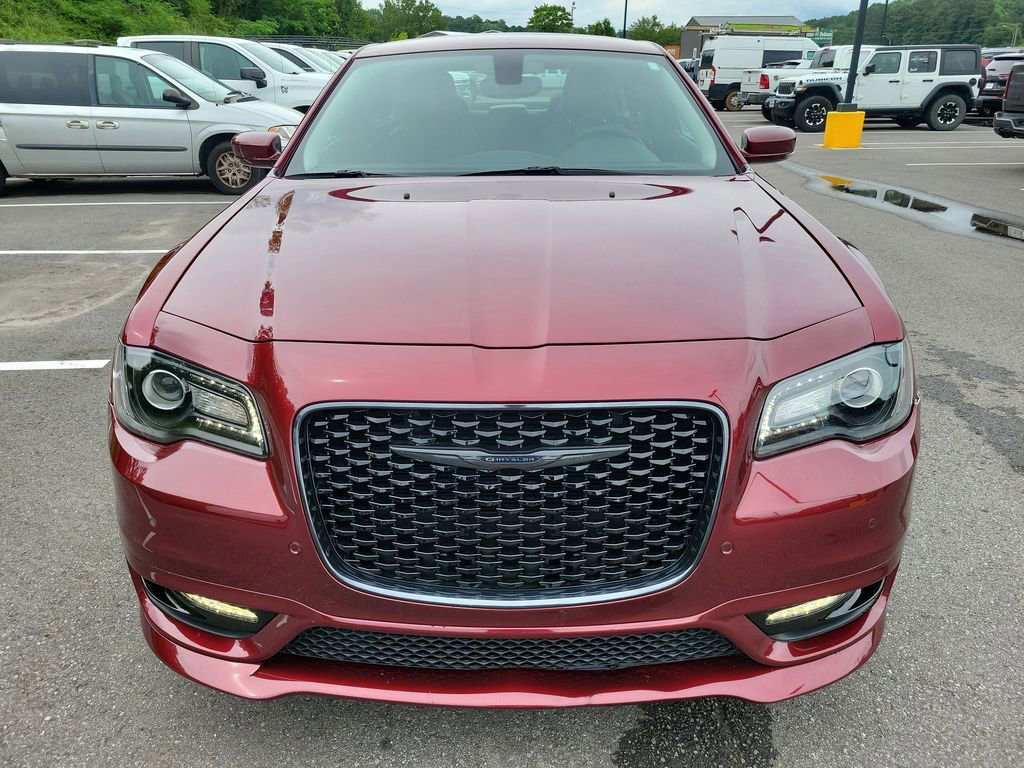 Used 2023 Chrysler 300 Touring L w/ Popular Equipment Group RWD image 8