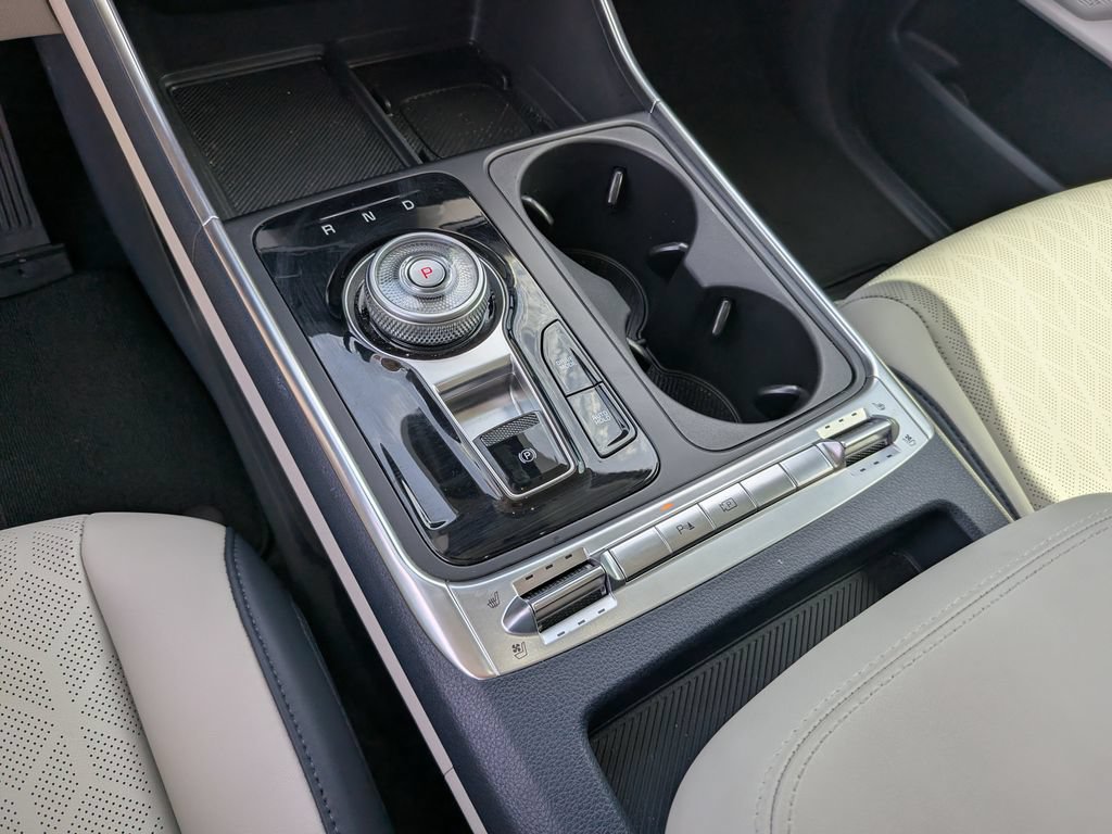 Certified 2026 Kia Carnival SX FWD image 29