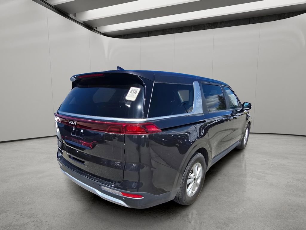 Used 2022 Kia Carnival LX FWD image 9