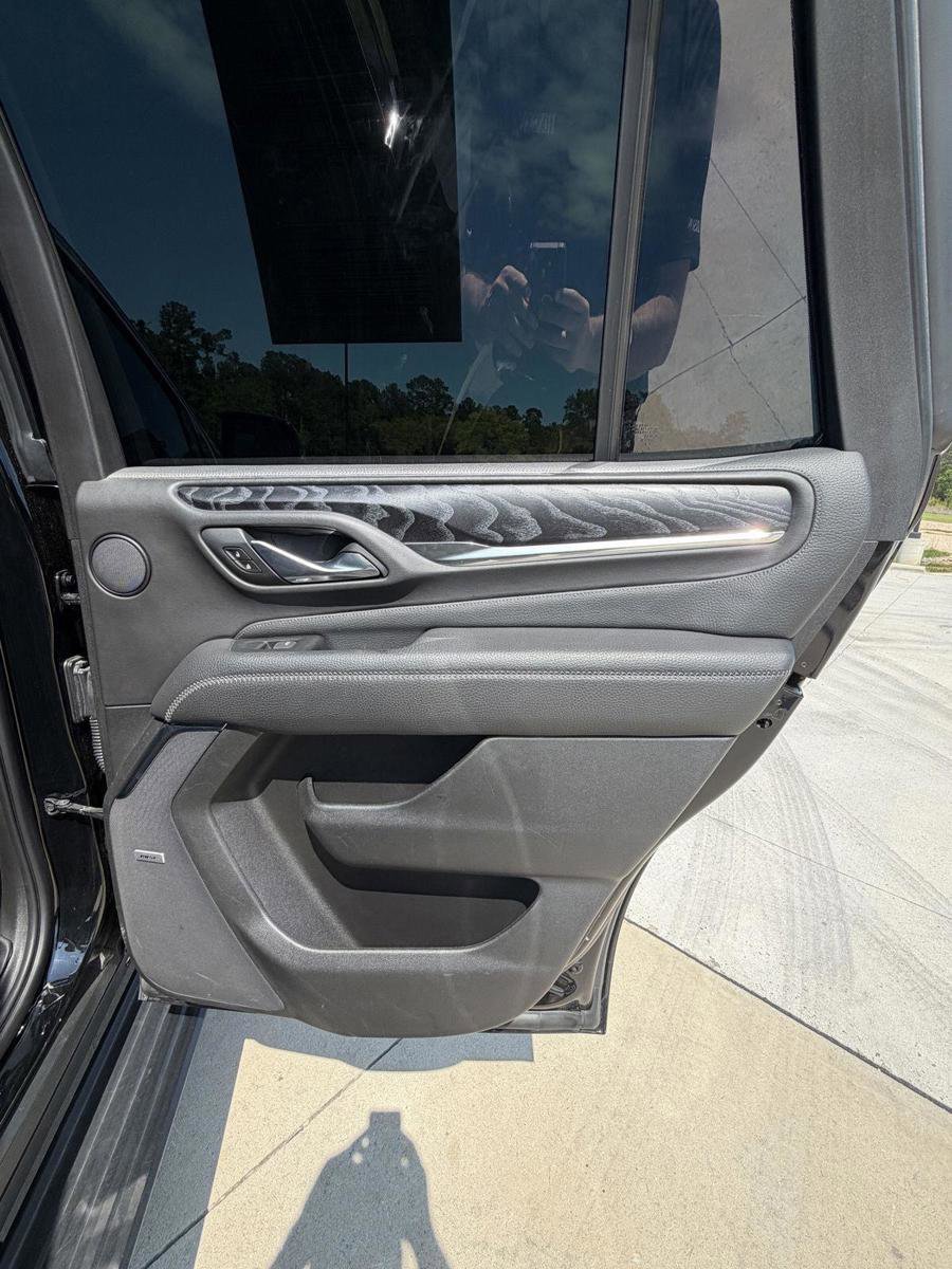 Used 2021 GMC Yukon Denali w/ Denali Ultimate Package image 18