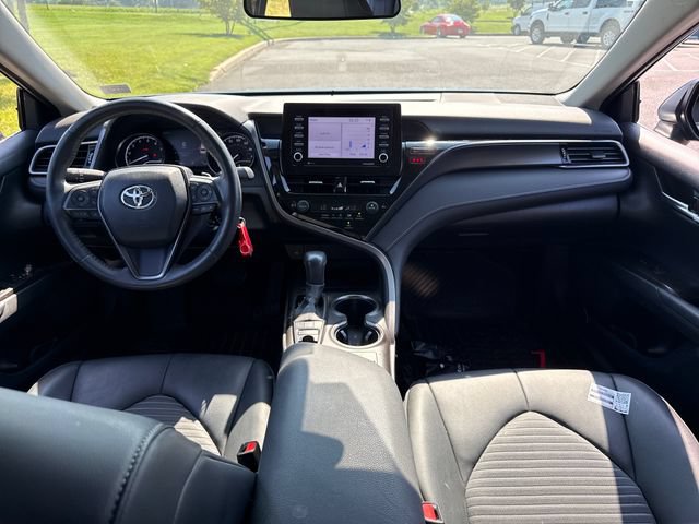 Certified 2023 Toyota Camry SE w/ Cold Weather Package AWD/4WD image 18