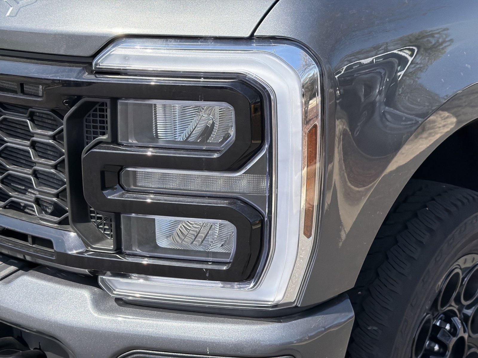 New 2026 Ford F250 Lariat w/ Black Appearance Package AWD/4WD image 13