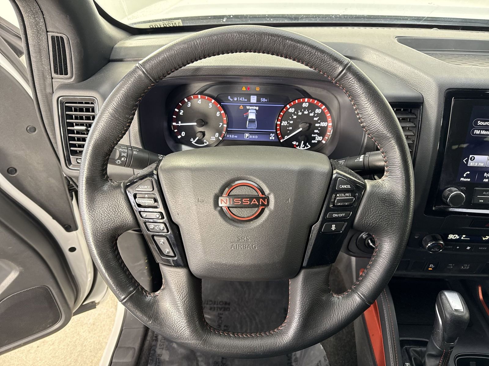 Certified 2022 Nissan Frontier PRO-4X w/ Technology Package AWD/4WD image 13