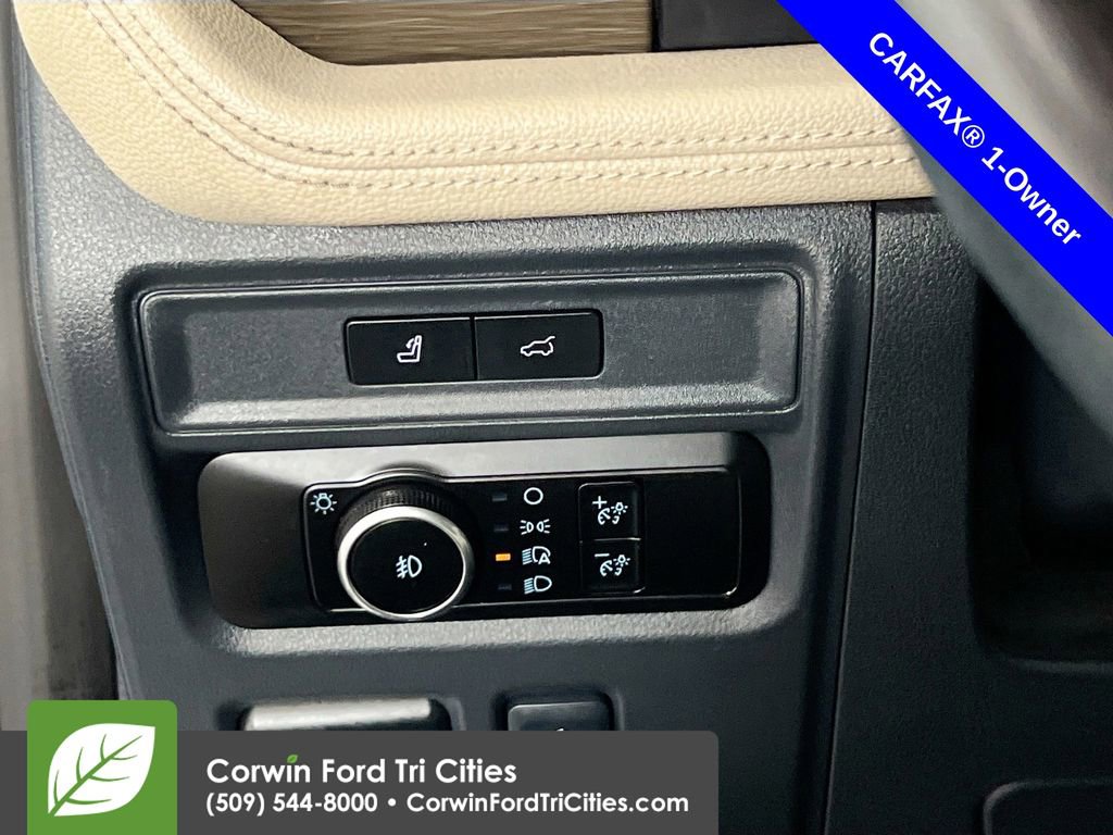 Certified 2024 Ford Expedition Limited image 21