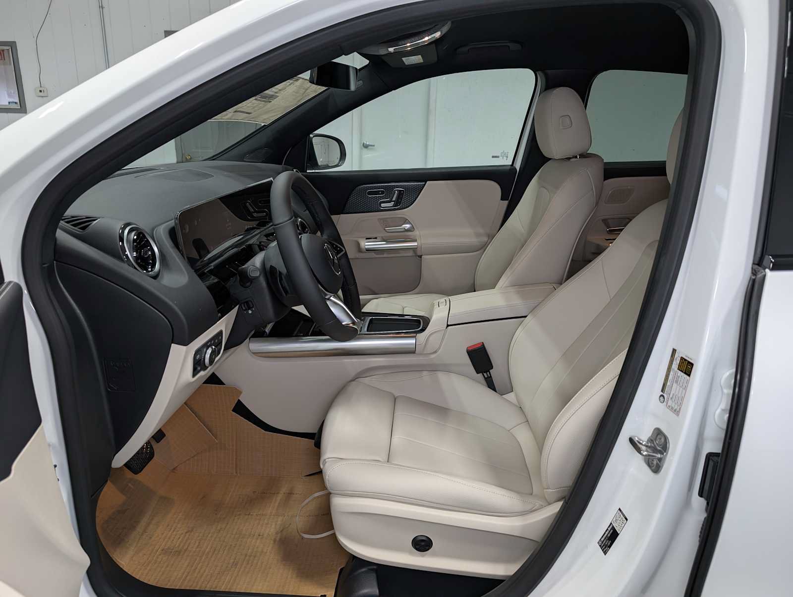 New 2026 Mercedes-Benz GLA 250 4MATIC image 4