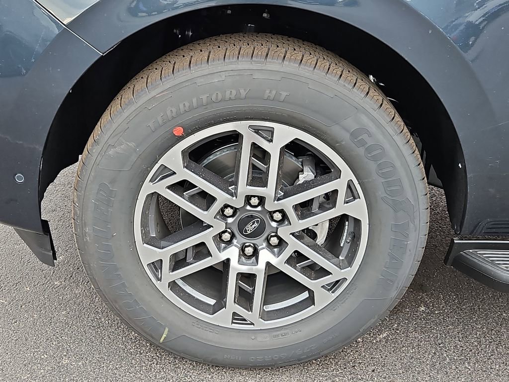 New 2025 Ford Expedition Max Active image 17