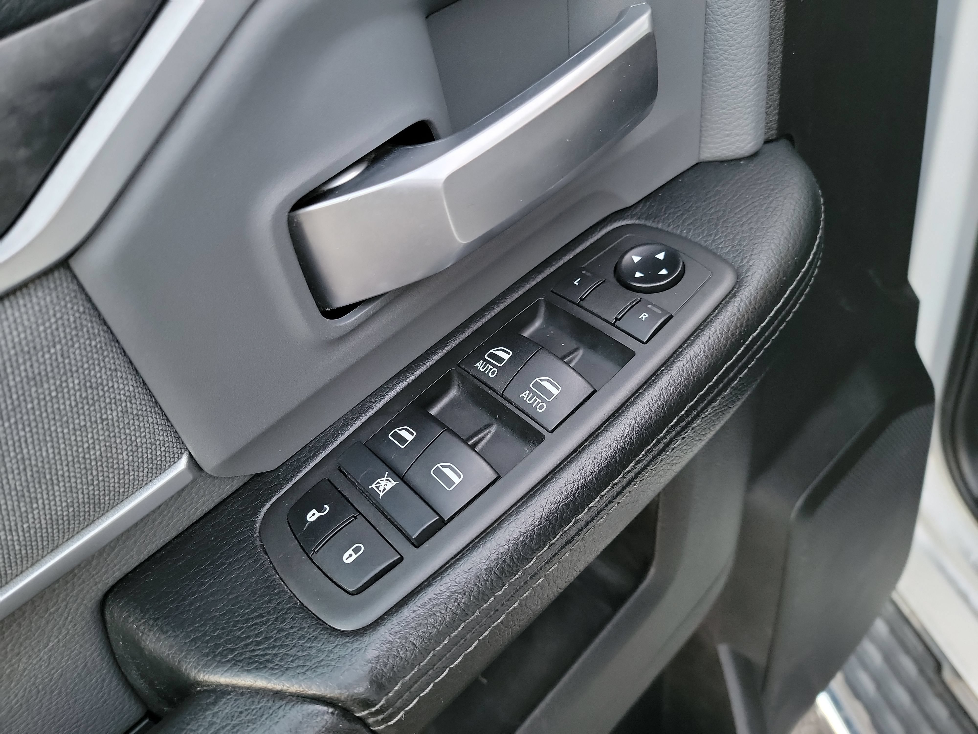 Used 2021 RAM 2500 Big Horn AWD/4WD image 14