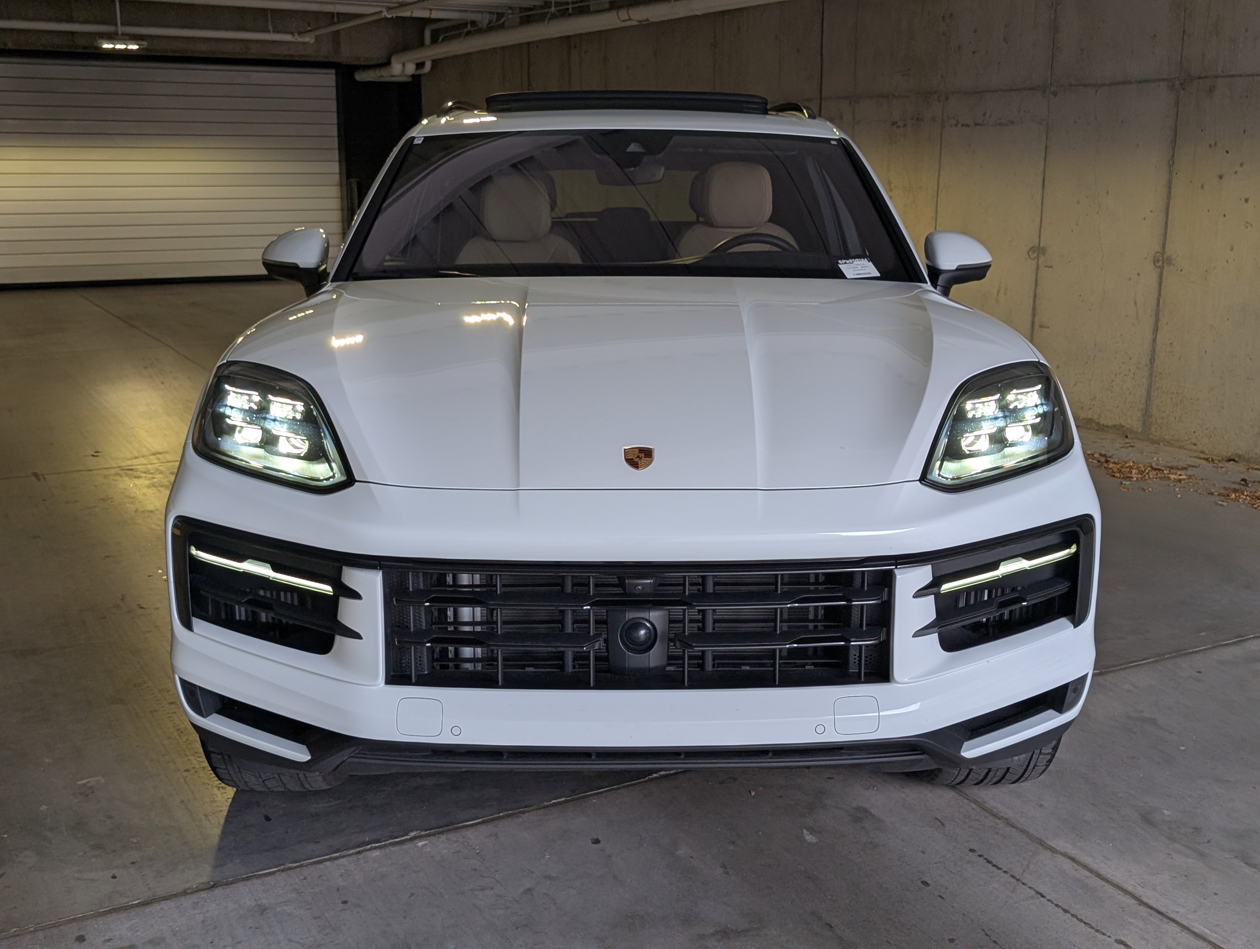 Used 2025 Porsche Cayenne image 12