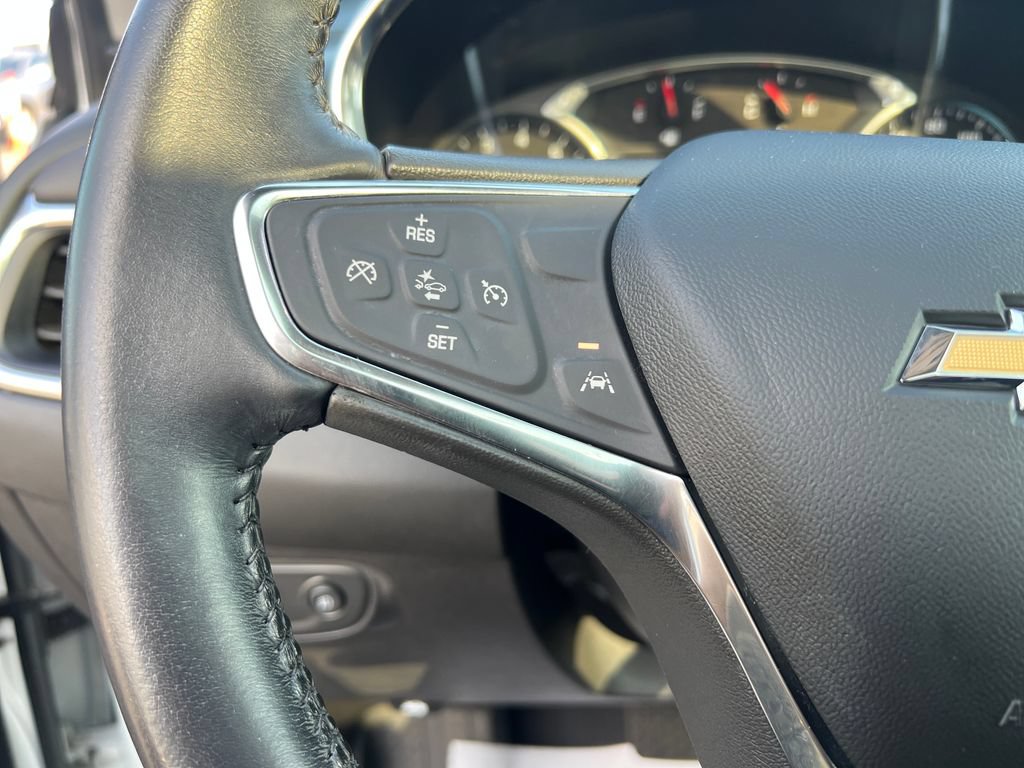 Used 2021 Chevrolet Equinox LT AWD/4WD image 16