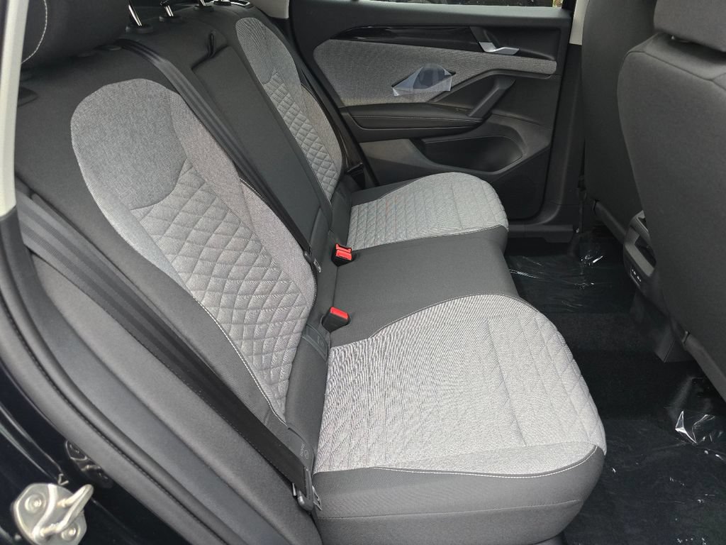 New 2026 Volkswagen Tiguan S FWD image 11