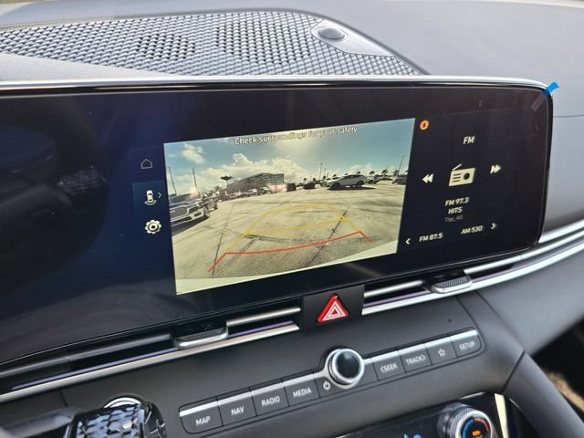 New 2026 Hyundai Elantra Limited FWD image 10