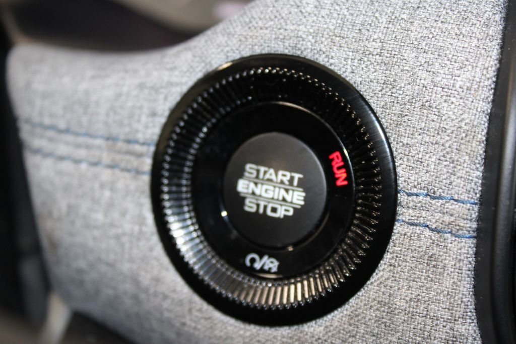 Used 2024 Jeep Compass Latitude image 38