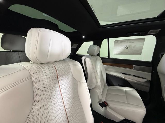New 2027 Cadillac Vistiq Sport AWD/4WD image 31