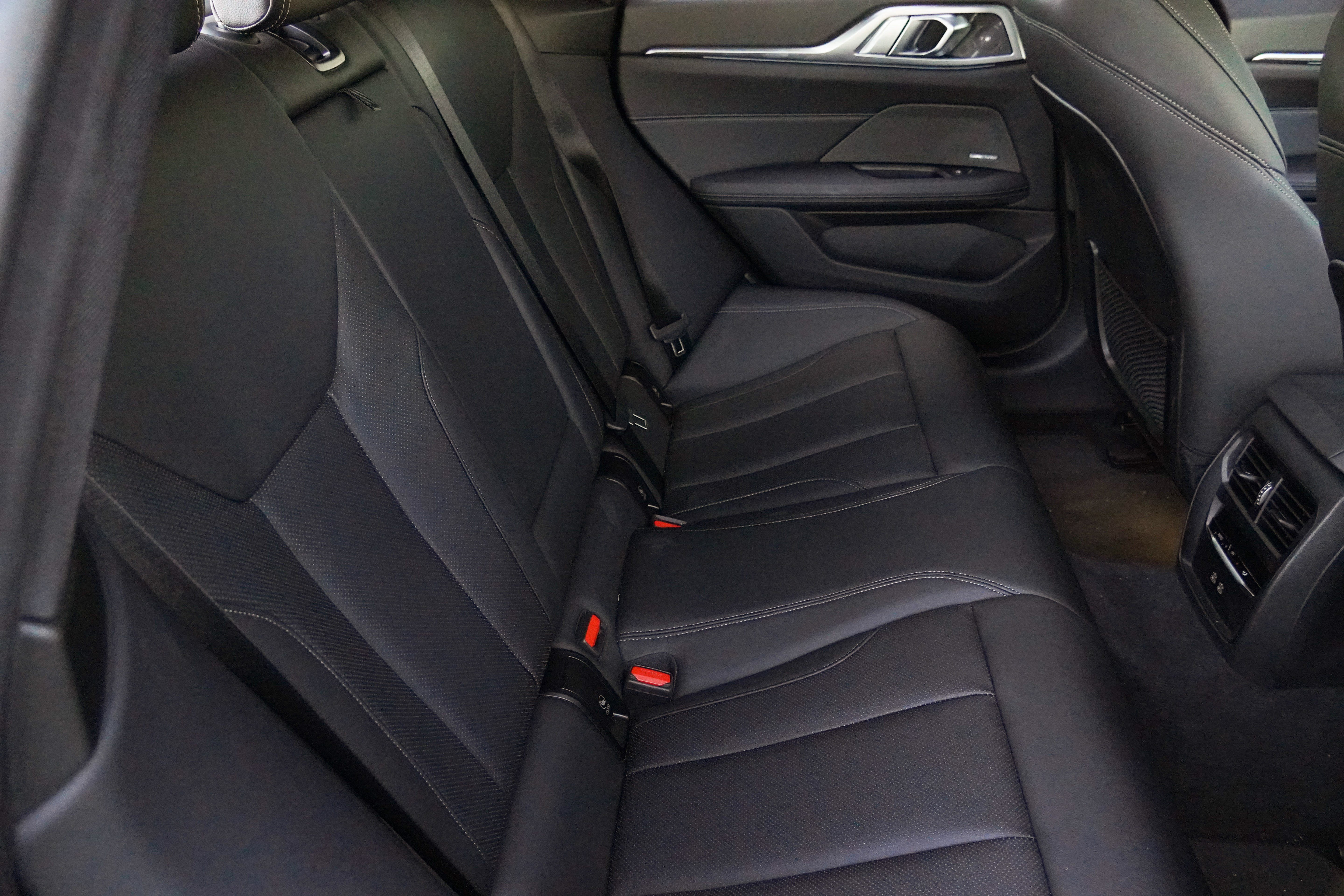 Certified 2023 BMW i4 eDrive40 w/ M Sport Package RWD image 38