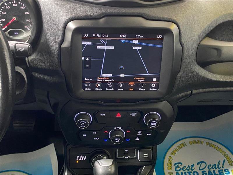 Used 2018 Jeep Renegade Limited w/ UConnect 8.4 Nav Group AWD/4WD image 15