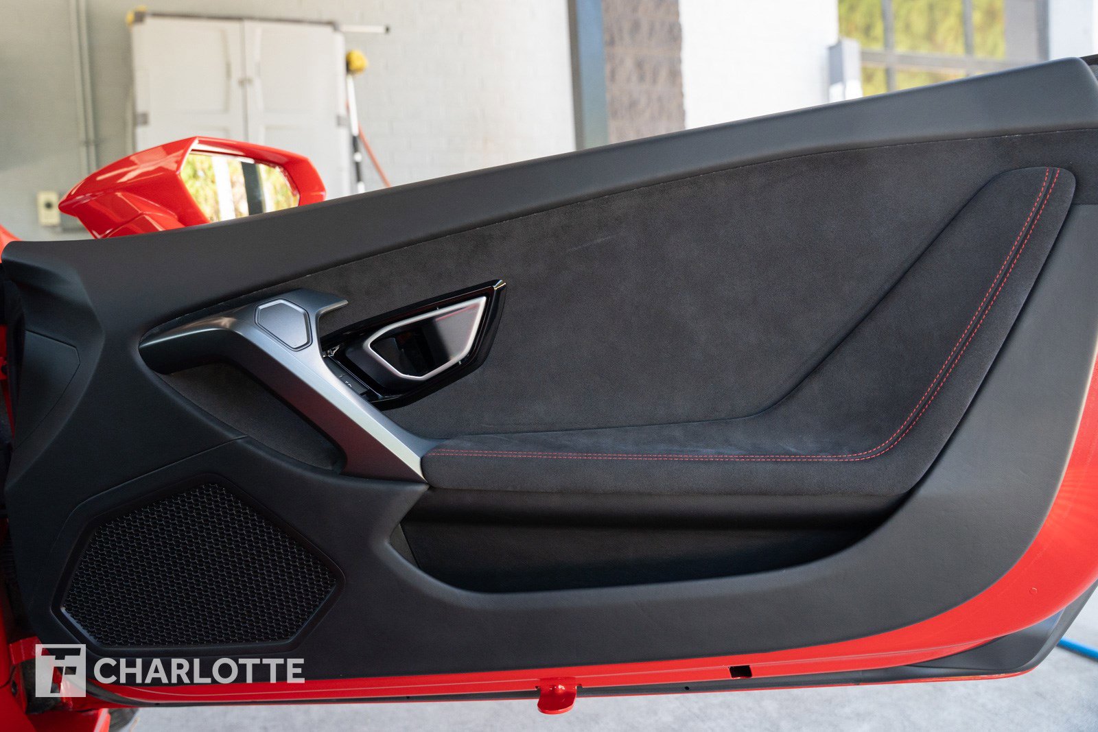 Used 2016 Lamborghini Huracan LP 580-2 RWD image 28