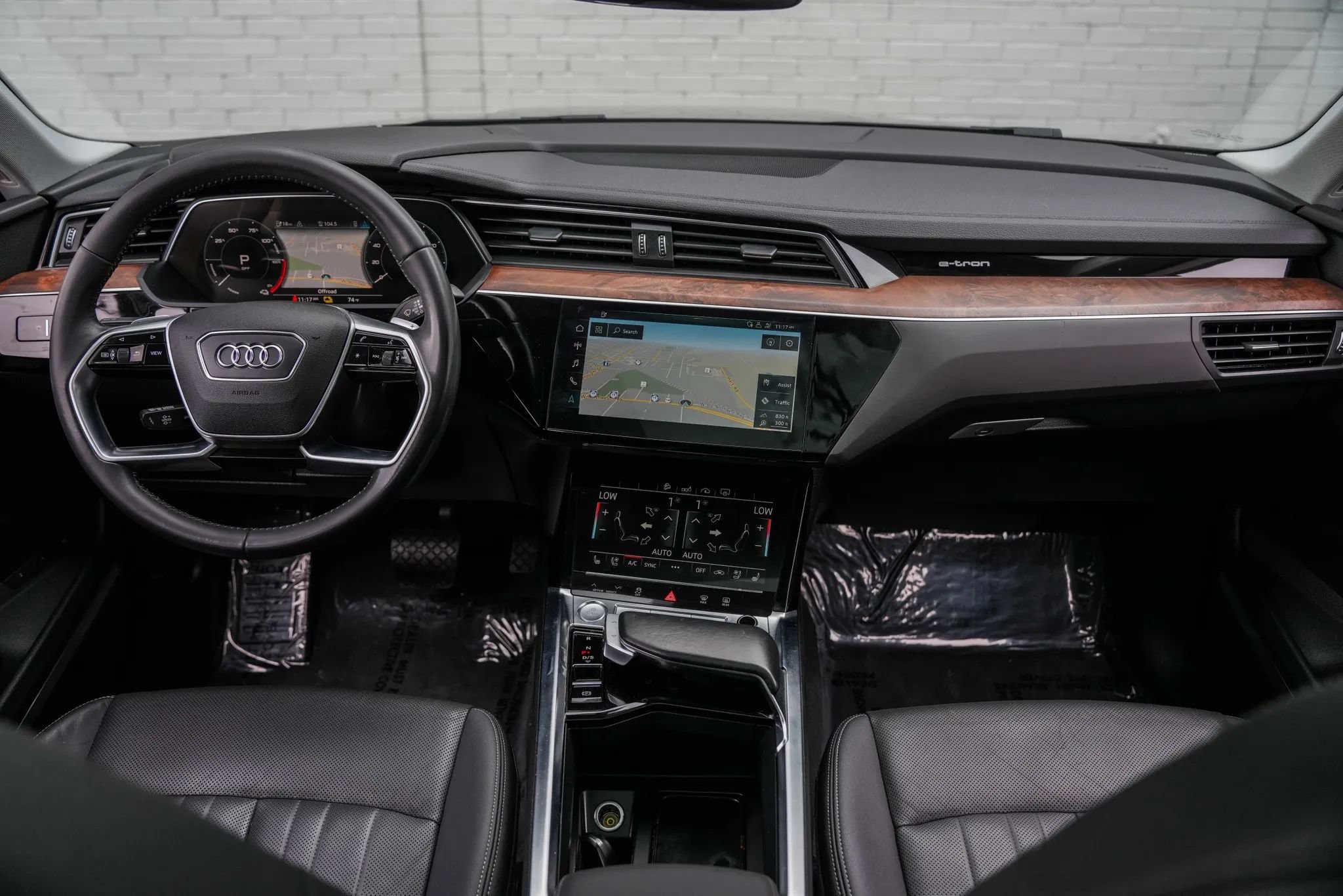 Used 2020 Audi e-tron Premium Plus AWD/4WD image 15