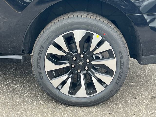 New 2026 Ford Expedition Platinum w/ Driver's Package image 11