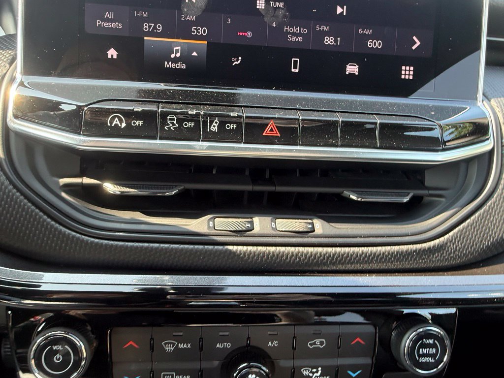 New 2026 Jeep Compass Latitude AWD/4WD image 19
