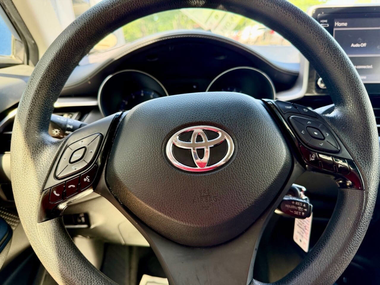 Used 2021 Toyota C-HR LE FWD image 25
