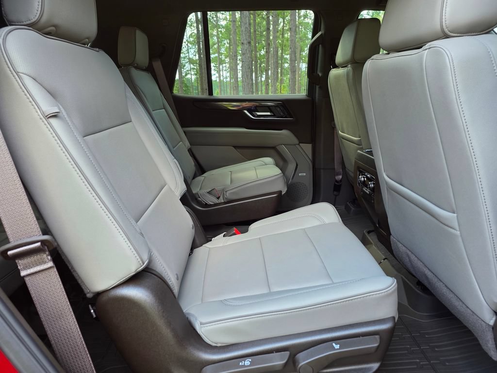 New 2026 GMC Yukon Elevation w/ LPO, Floor Liner Package RWD image 24