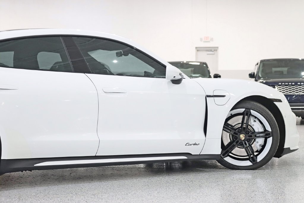 Used 2022 Porsche Taycan Turbo AWD/4WD image 11