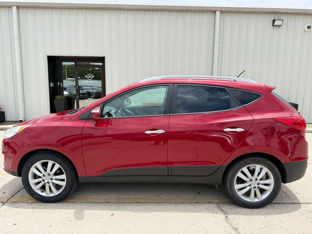 Used 2013 Hyundai Tucson Limited FWD image 2