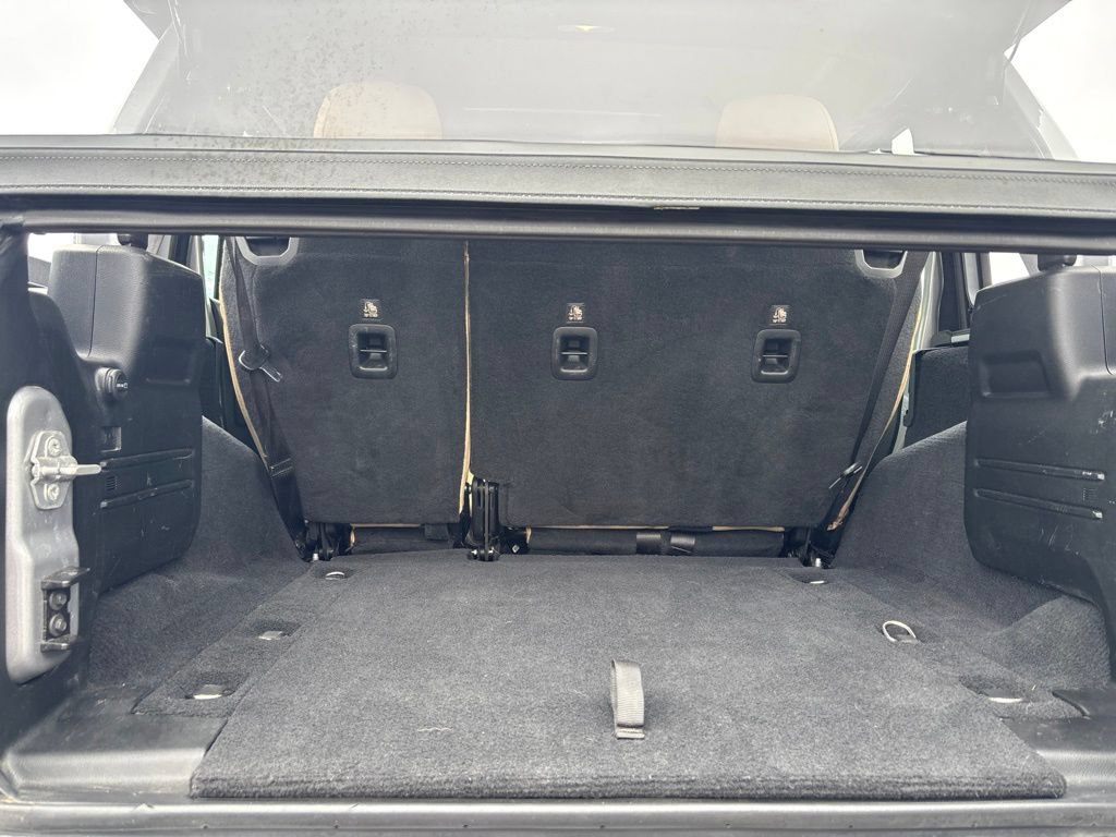 Used 2018 Jeep Wrangler Unlimited Sport AWD/4WD image 39