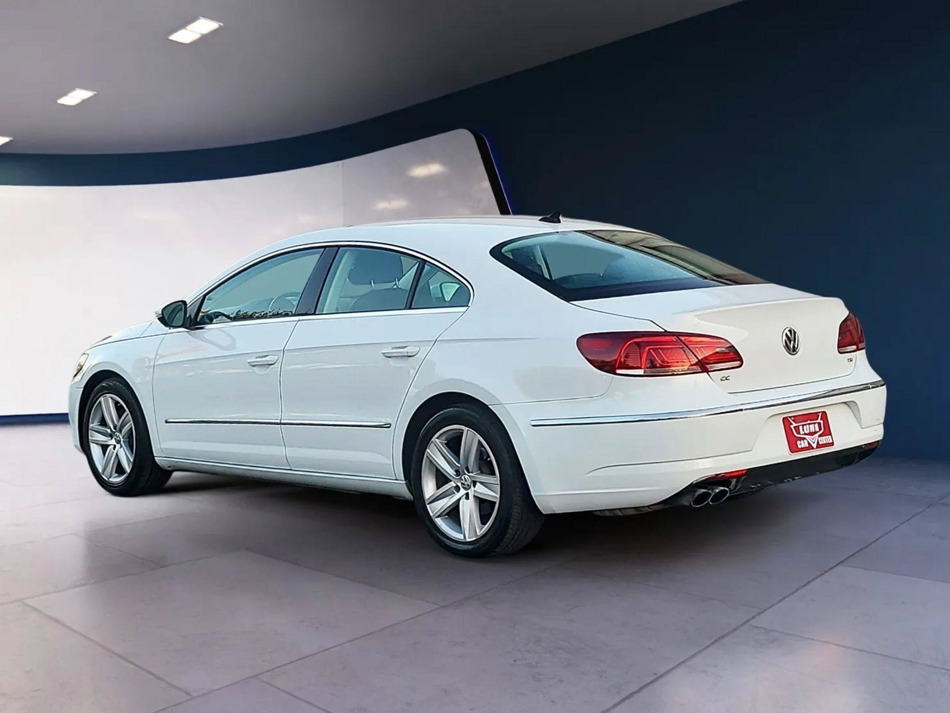 Used 2017 Volkswagen CC Sport FWD image 2