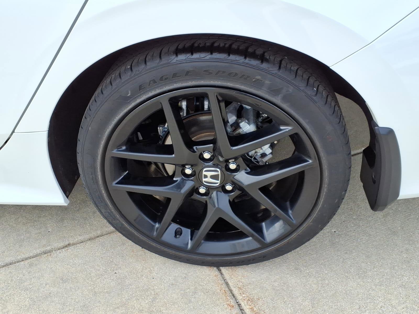 Certified 2025 Honda Civic Sport image 13