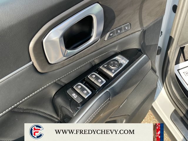 Used 2025 Kia Sorento SX Prestige AWD/4WD image 13