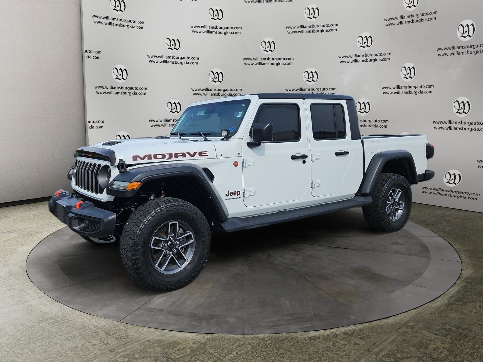 Used 2024 Jeep Gladiator Mojave w/ Convenience Group
