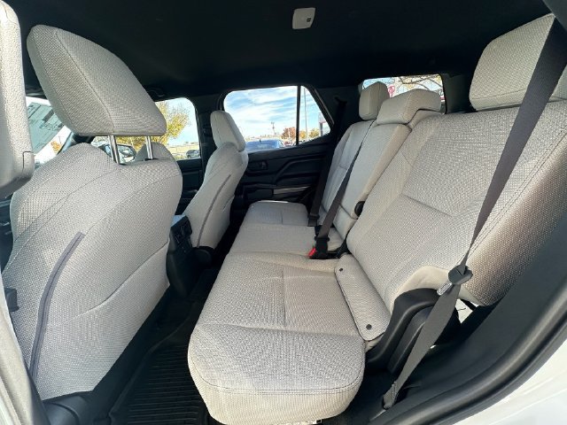 Certified 2025 Toyota 4Runner SR5 AWD/4WD image 24