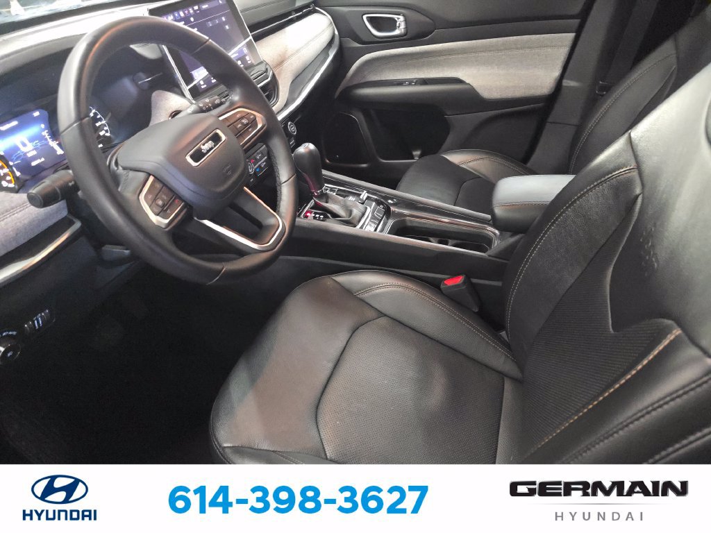 Used 2022 Jeep Compass Latitude w/ Sun and Sound Group AWD/4WD image 18