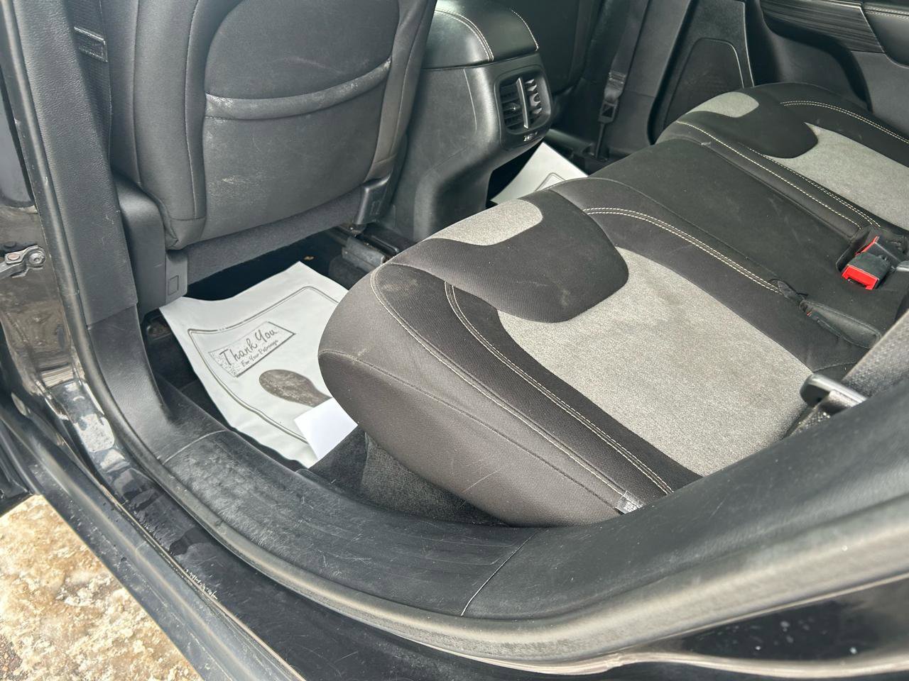 Used 2014 Jeep Cherokee Sport image 9