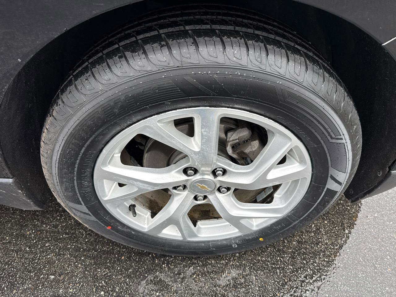 Used 2021 Chevrolet Equinox LT FWD image 28