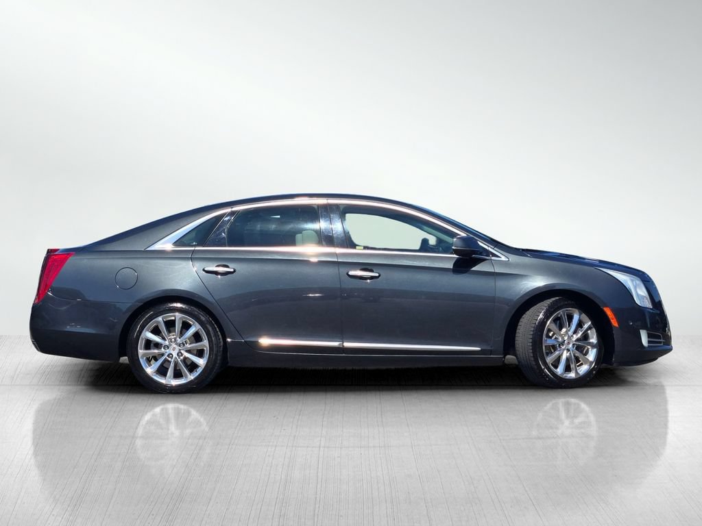 Used 2014 Cadillac XTS Luxury FWD image 3